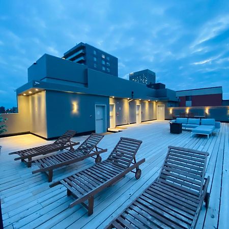 Westview Luxury Suites Ottawa Bagian luar foto