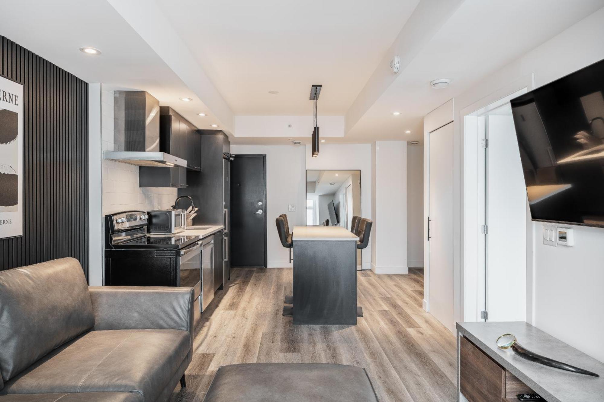 Westview Luxury Suites Ottawa Bagian luar foto