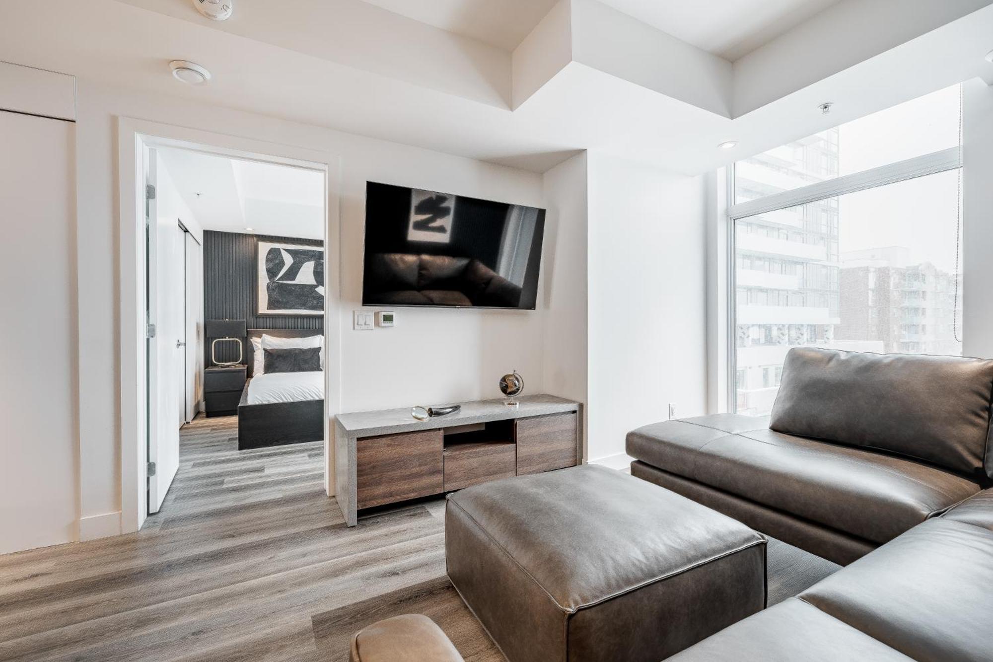 Westview Luxury Suites Ottawa Bagian luar foto